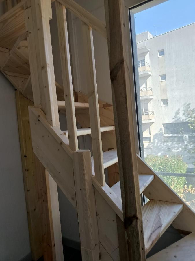 3 Hebergements - Au 1Er Etage 1 Appartement 2 Pieces Et Au 2Eme Etage Un Logement De 2 Chambres Louees Separement Avec Coin Cuisine Et Toilettes A Partager- Dans Pavillon Au Pied Du Rer B A 5 Minutes De Paris Et 30 Mn Stade De France Кашан Екстериор снимка